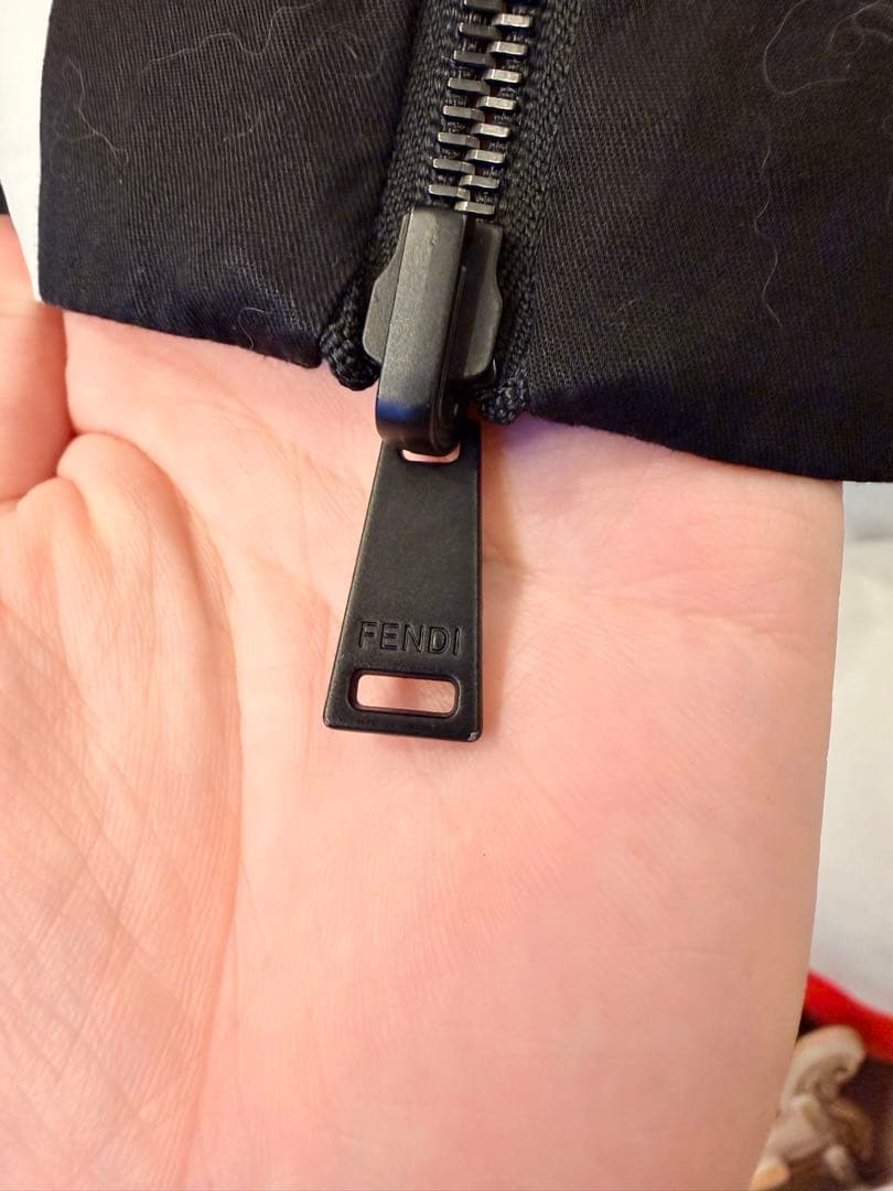 希少！！FENDI 46ストライプデザイン ナイロンジャケット