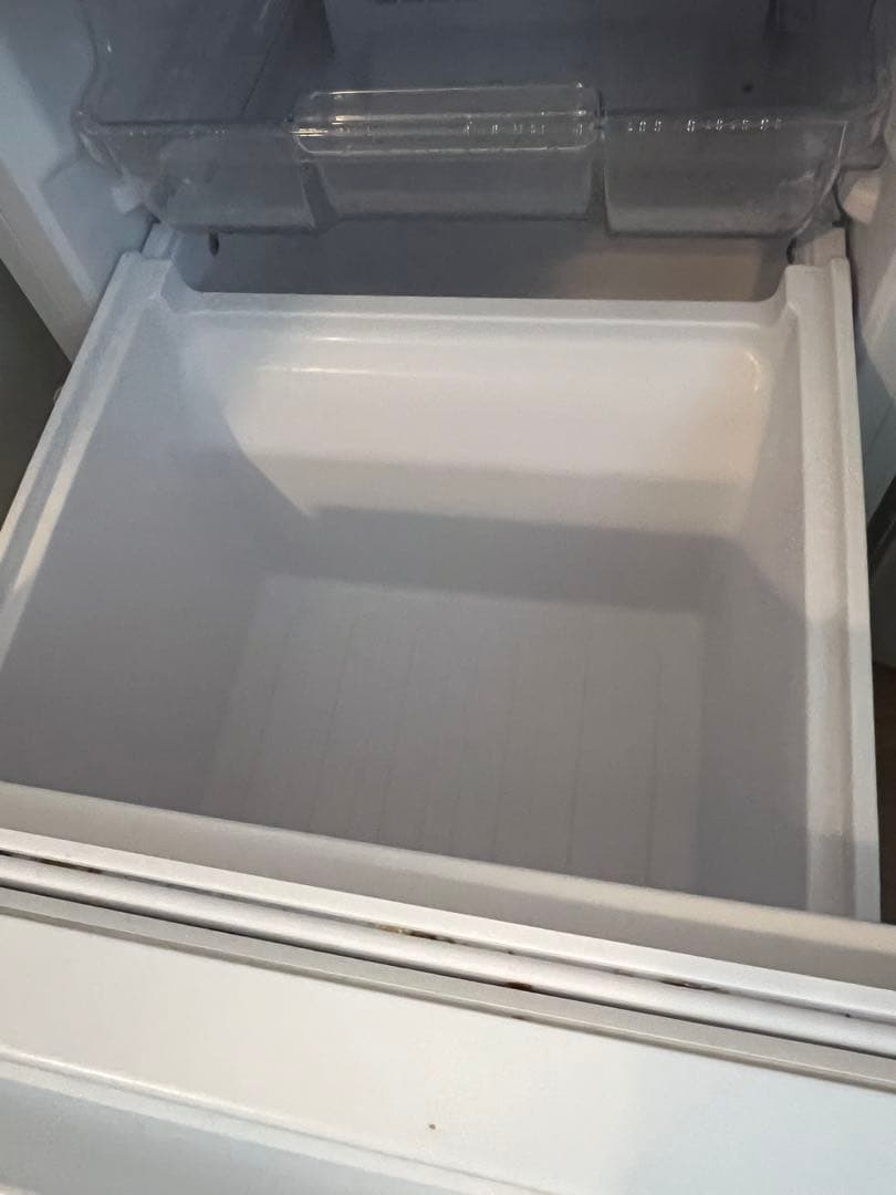 SHARP 冷凍冷蔵庫 SJ-D18G-W 2021年製