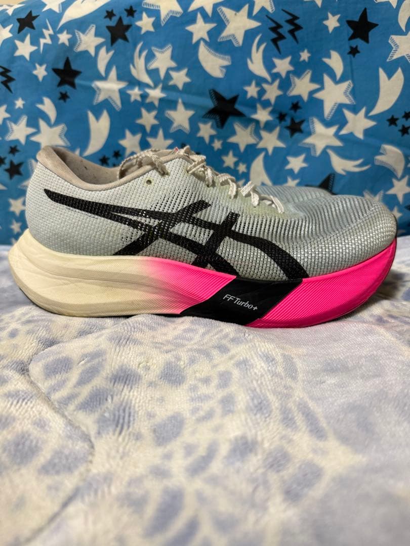 アシックスメタスピードエッジパリ 25.5