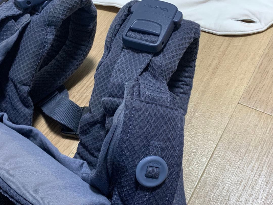 NUNA cudl 抱っこ紐　中古