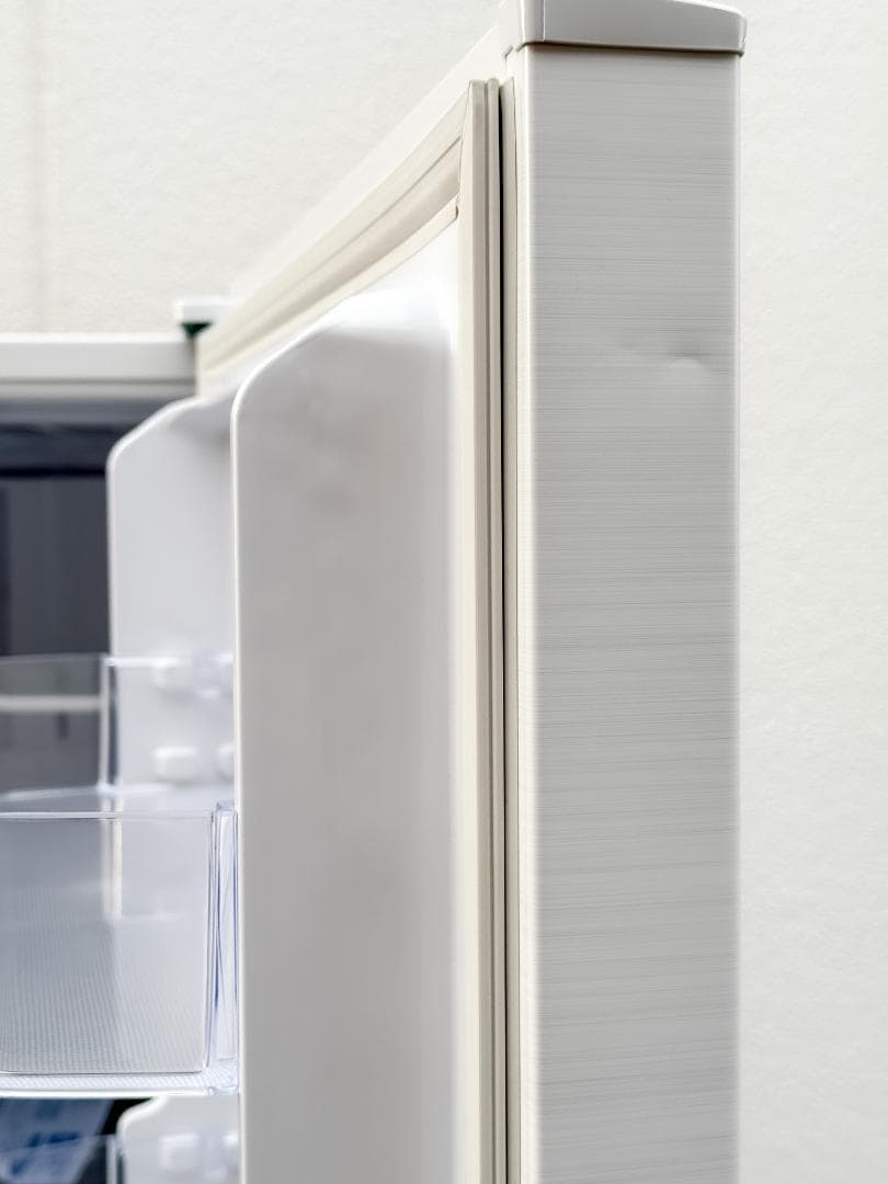 高年式　2023年製 SHARP 冷蔵庫 310L 大容量 家庭用 省エネ