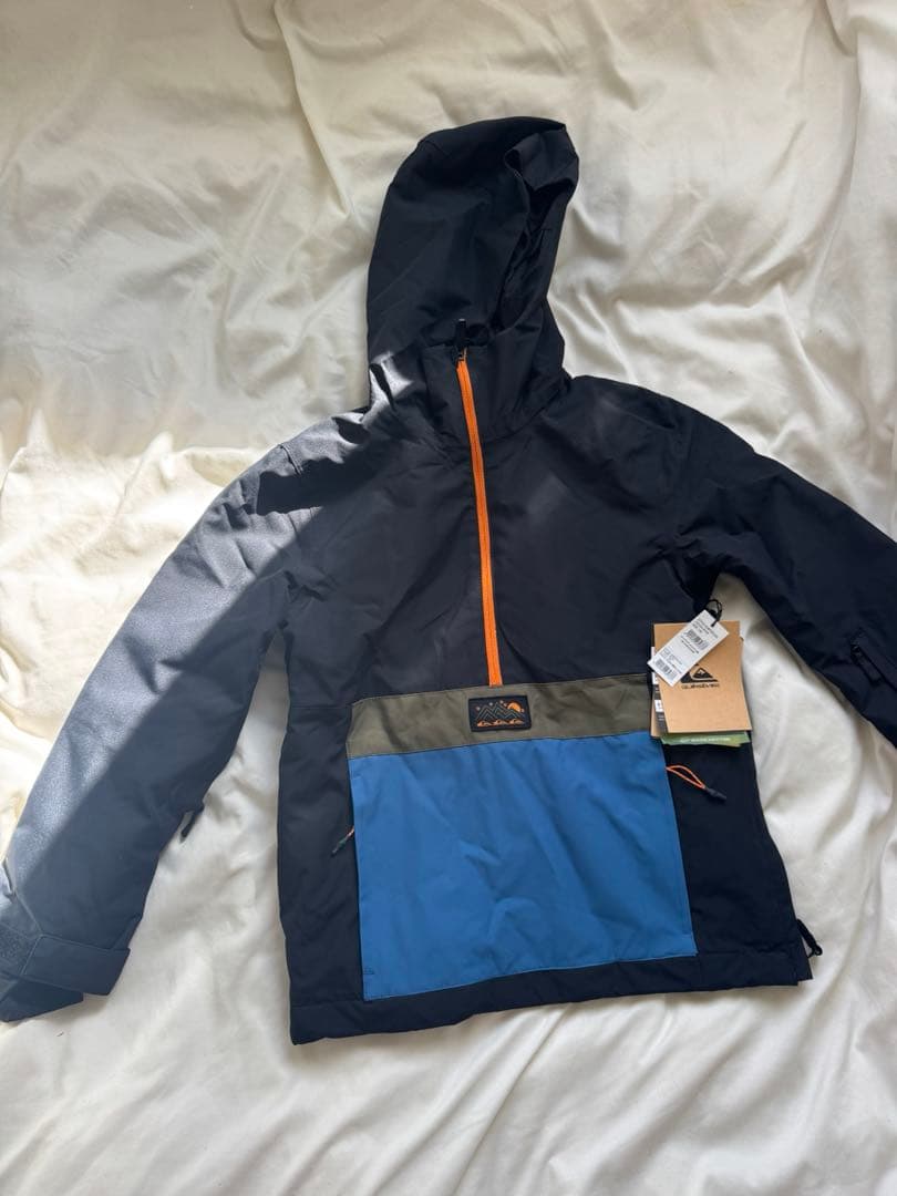 新品！130cm キッズスノーウェアQUIKSILVER