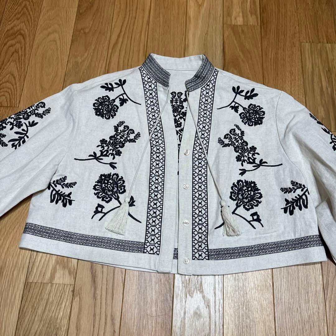 ⭐︎値下げ不可 アメリヴィンテージ FLOWER EMBROIDERY SHIRT