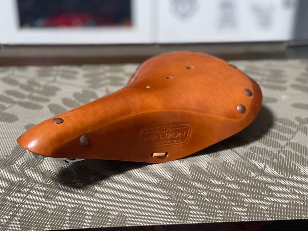 新品未使用★WALGUN レザーサドル BROOKS B17 MATEに最適♪