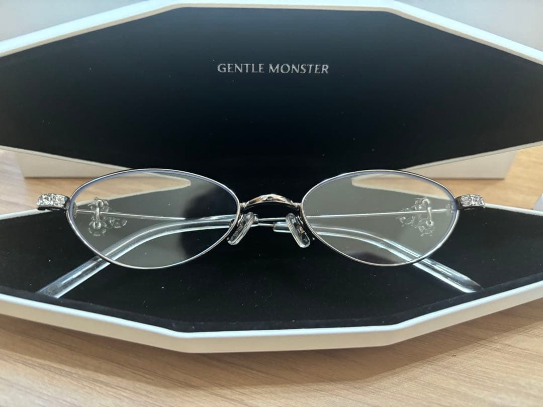 【青山店購入品】GENTLE MONSTER Carat02