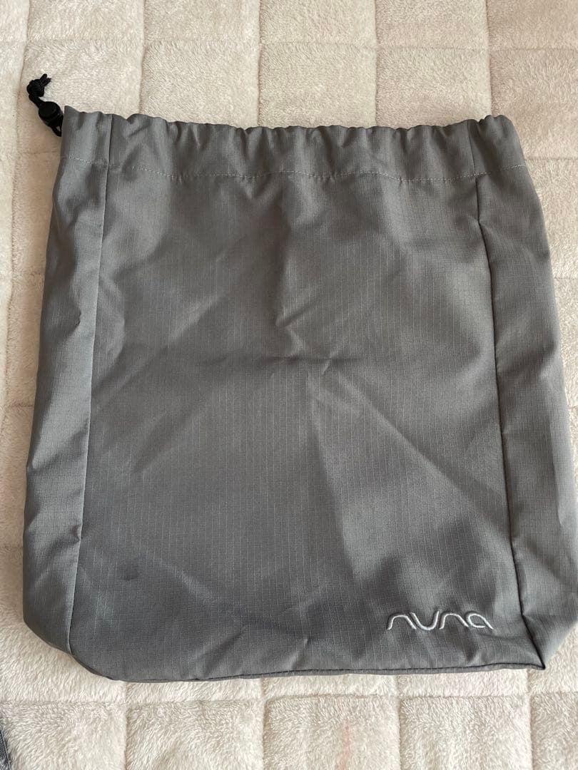 Nuna 抱っこ紐 グレー メッシュ　カドル