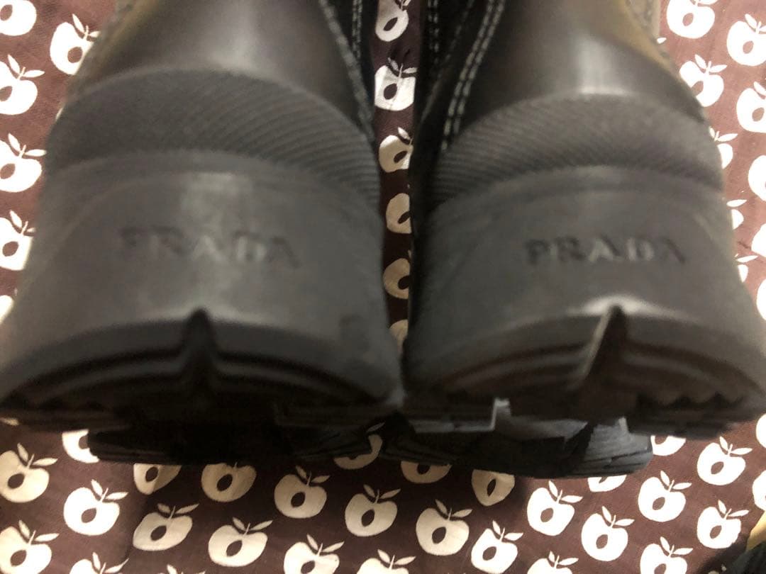 PRADA ブラック ロングブーツ