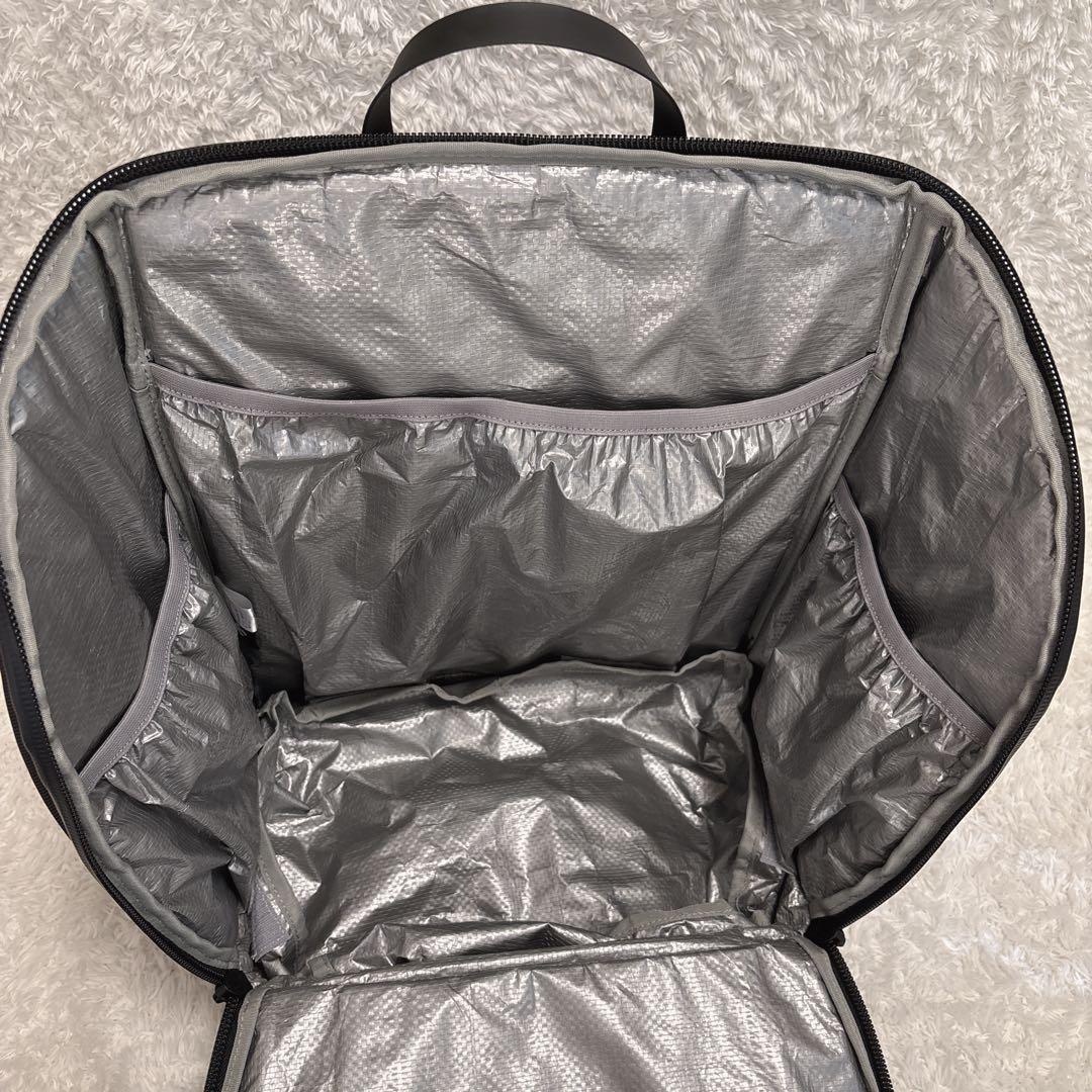 【未使用級】DESCENTE デサント スキー バックパック ブラック 大容量