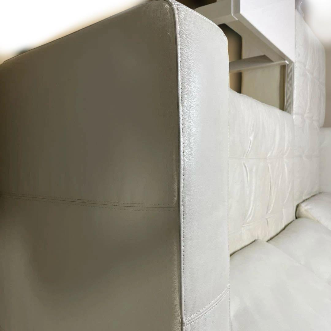 ニトリカウチソファ本革(一部合皮)ホワイト　ベンチ側　商品価格¥20000