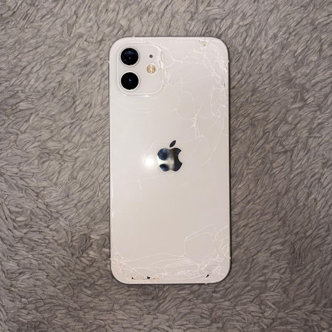 iPhone12 本体 ジャンク品 白 SIMフリー