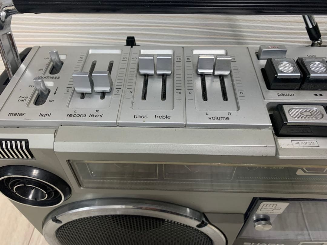 動作品！美品ラジカセ シャープ SHARP GF-303ST AM FM ラジオ