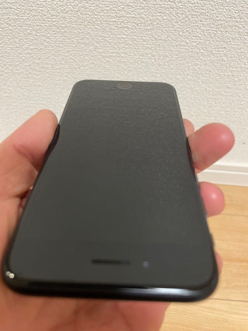 美品　iPhoneSE 第2世代