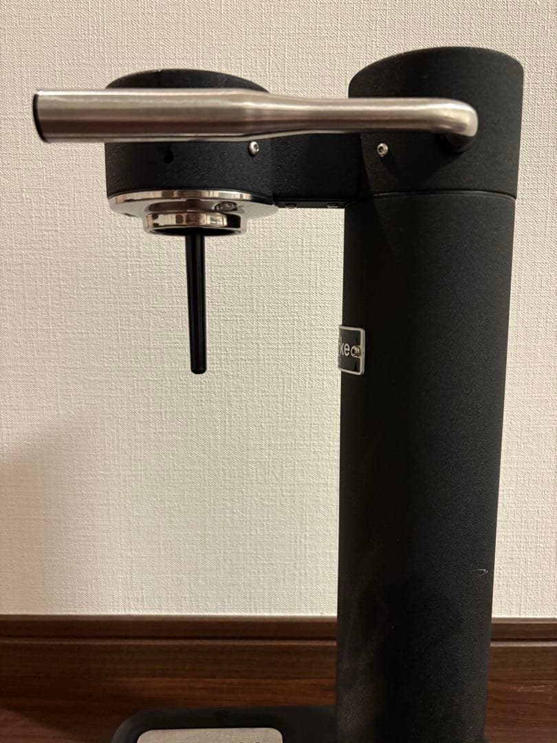 aarke アールケ　炭酸水メーカー スタンド型 ブラック