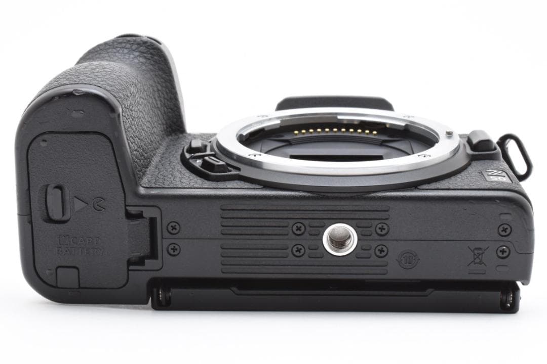 ■ 美品・ショット数5782回 ■ ニコン Nikon Z50 ボディ