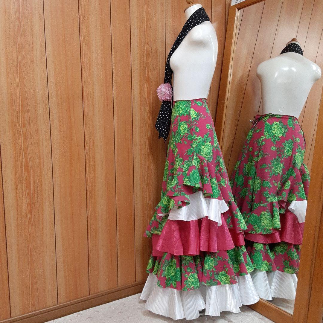 フラメンコ衣装☆ファルダのみ　サテンフリルとジャガード生地が華やかさを加えます♡