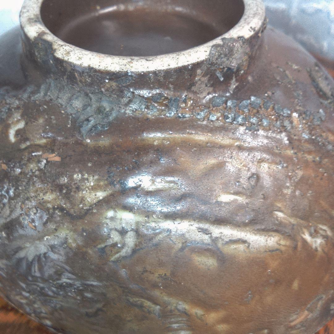 骨董４ 波形デザインの茶碗 発掘？