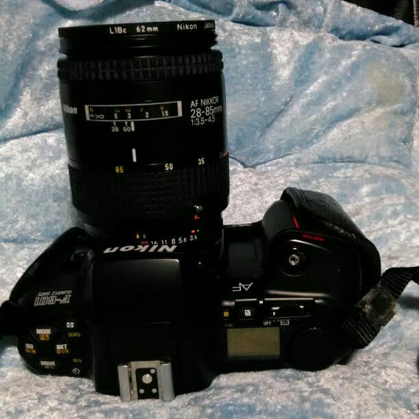 Nikon ニコン　一眼レフカメラ　(フィルムカメラ)F-601