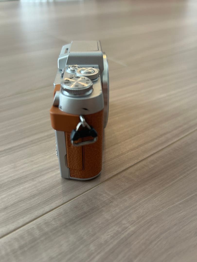 Panasonic パナソニック LUMIX DMC-GF7 ミラーレス一眼