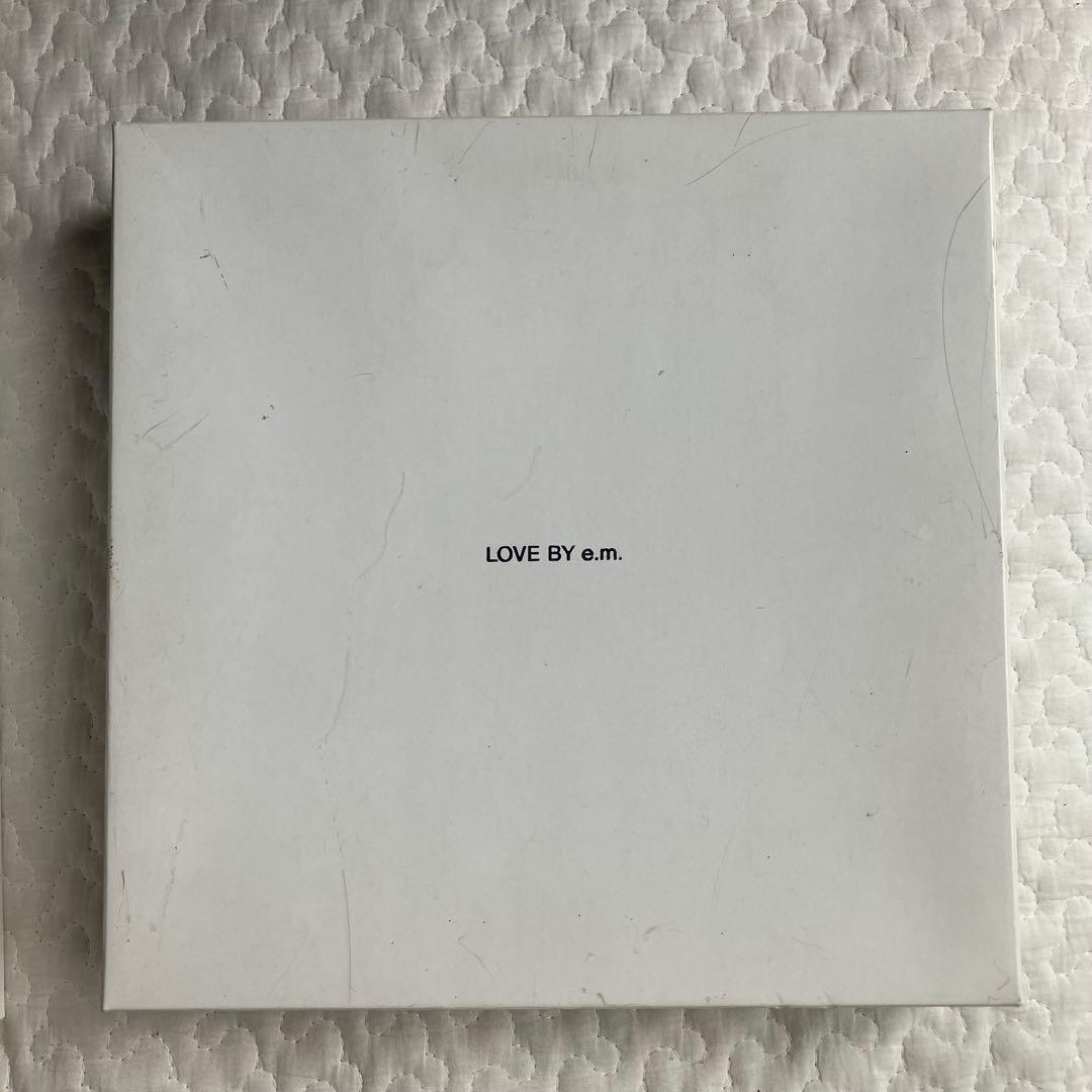 LOVE BY e.m. 壁掛け時計 ウォールクロック 鉱物 鉱石 天然石 白