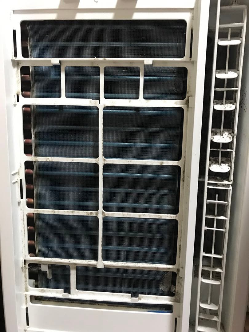 ハイアール　窓用エアコン 2020年製 ウインドエアコン