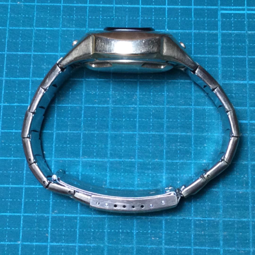 腕時計：アンティーク　デジタル時計（2個セット）