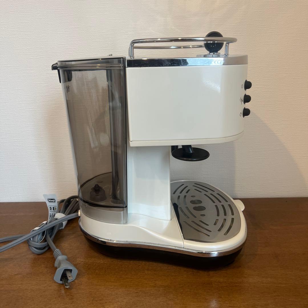 De’Longhi デロンギ EC0310W エスプレッソマシン ホワイト