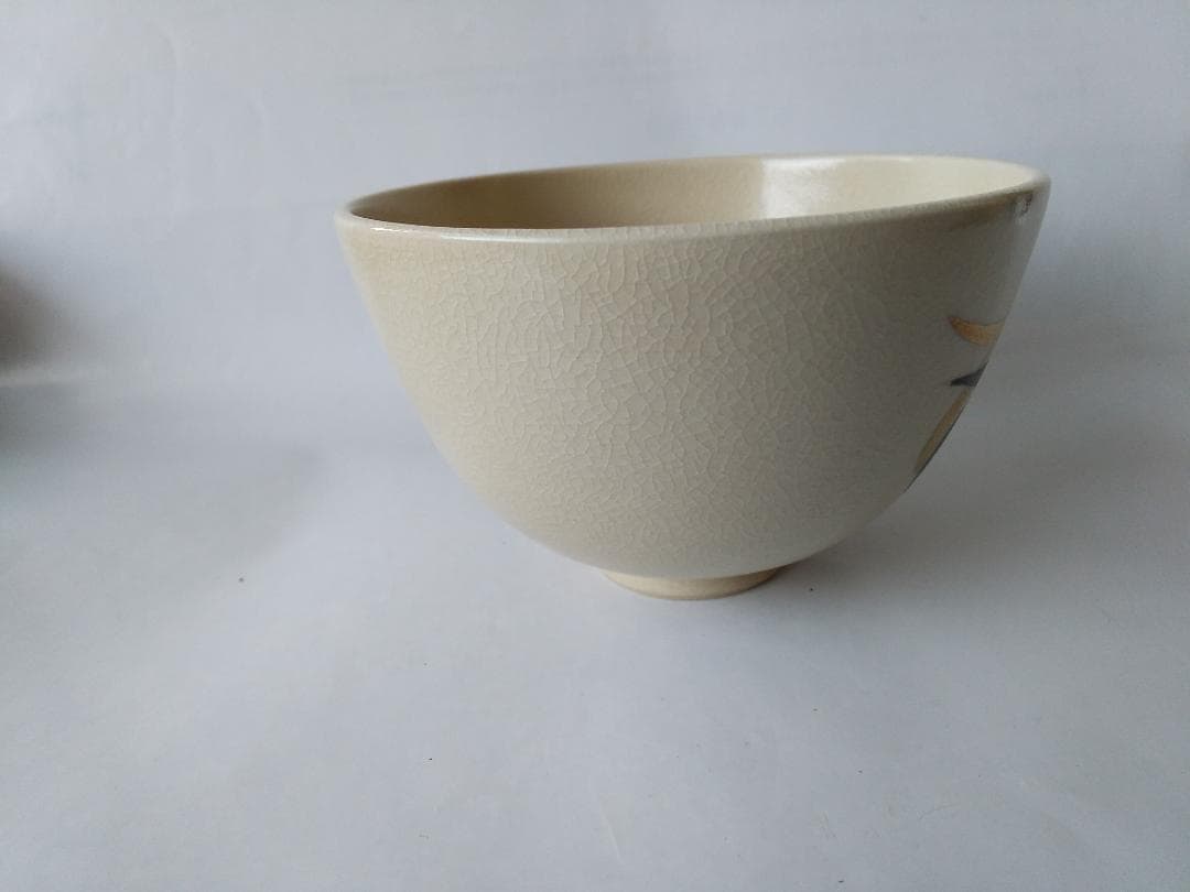 清閑寺窯 杉田祥平 作 色絵仁清湖月流紋 茶碗 京焼 共箱 抹茶碗 美品 です。