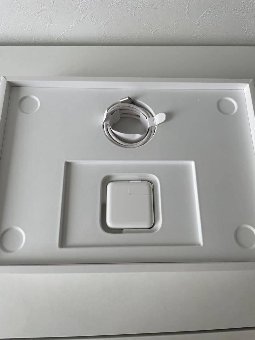 【ジャンク】美品 MacBook Air M2 8GB 256GB｜画面不良