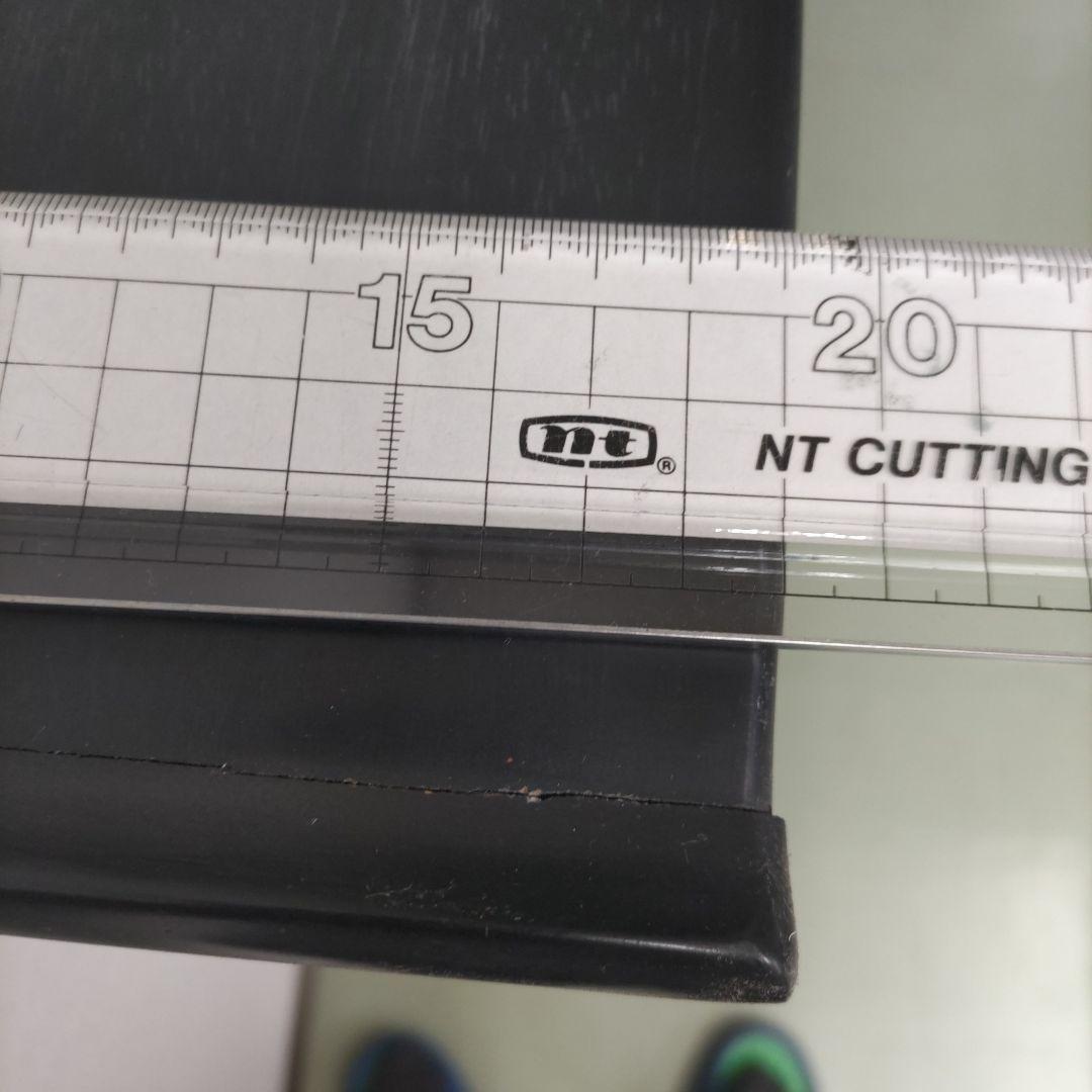 206 中国式黒い木製モダンシェルフ