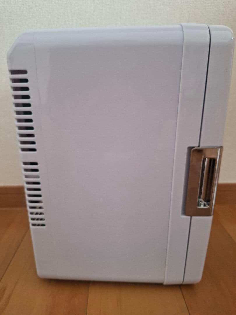 ★まさき★【新品】VERSOS VS-410 冷温庫 10L