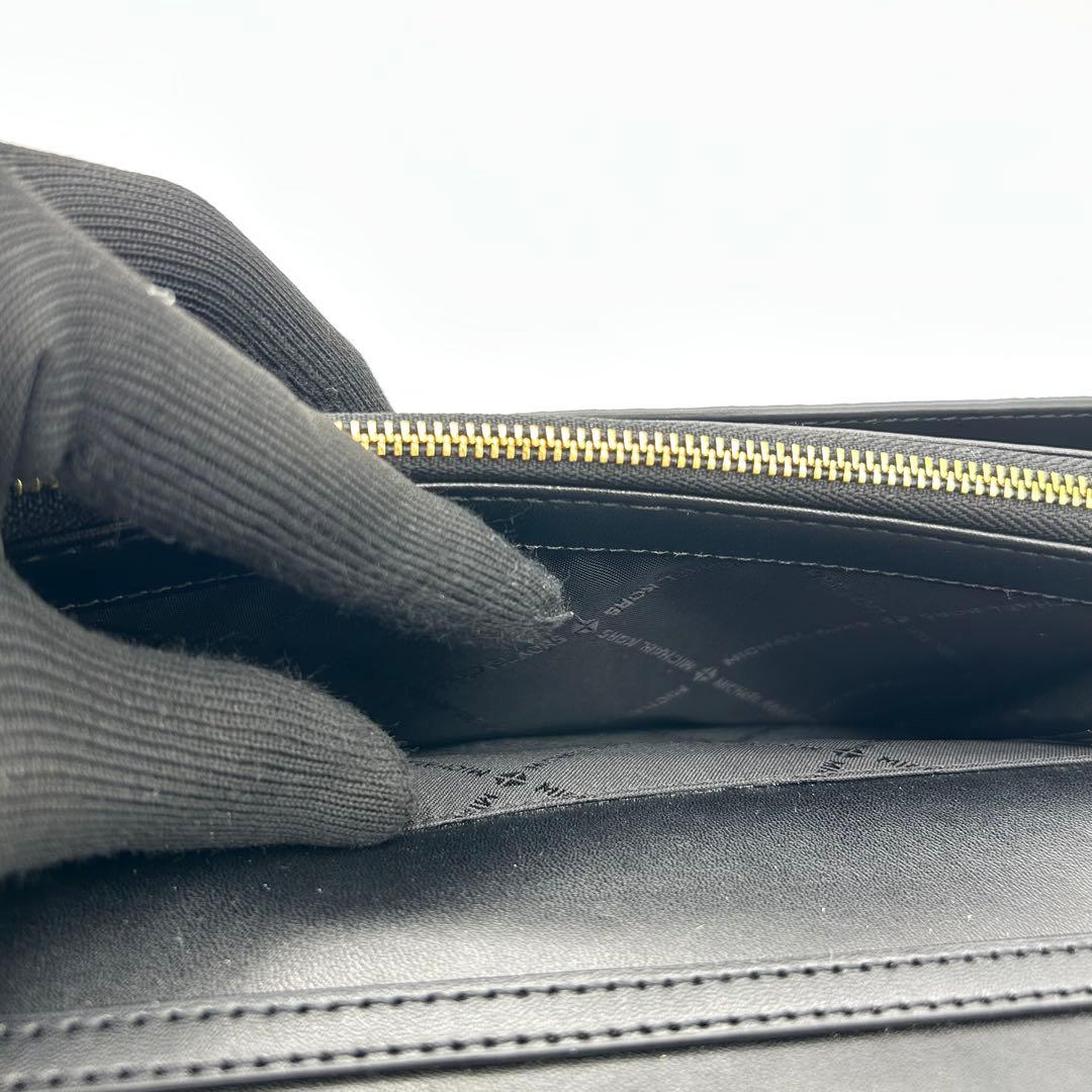 未使用級　マイケルコース　ショルダーウォレット　バッグ　財布　レザー　斜め掛け◎