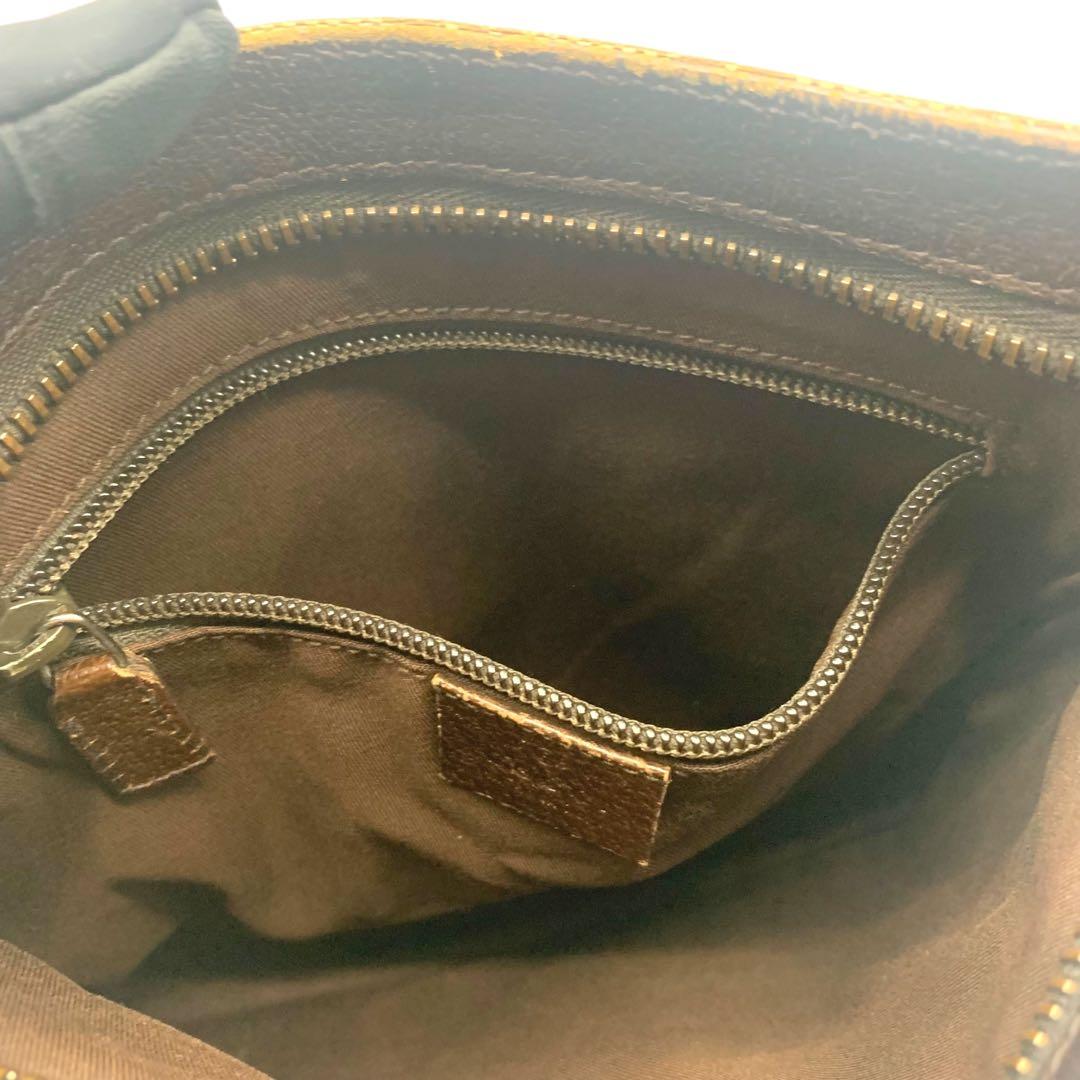 Gucci GG柄　ショルダーバッグ　キャンバス　レザー