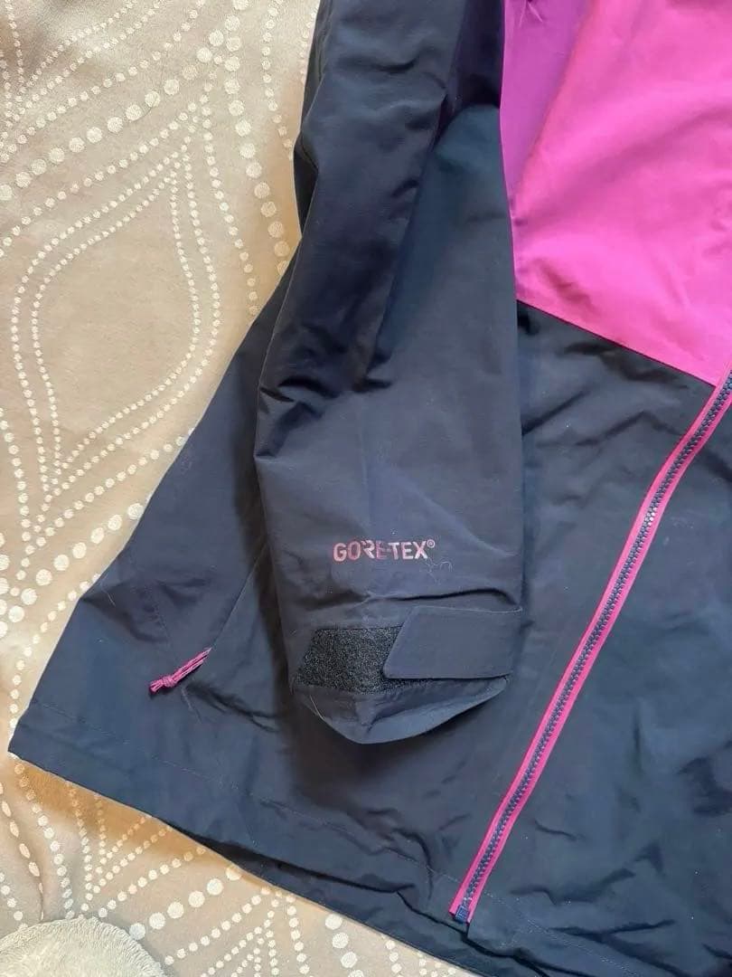 Burton [ak] GORE-TEX バートン　スノーボードウェア S