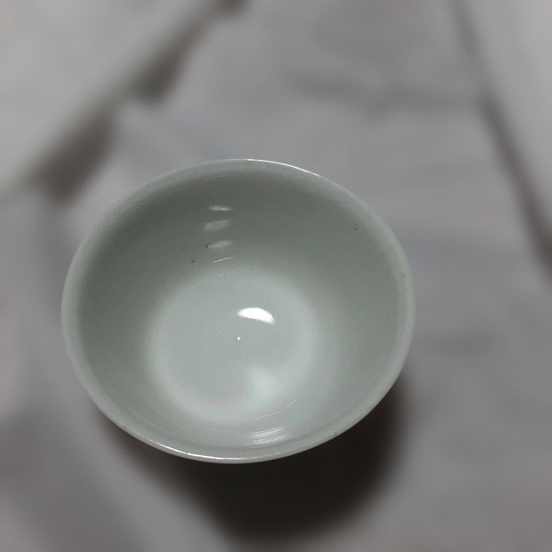 青い絵柄の白磁茶碗有田焼古伊万里染付 猪口