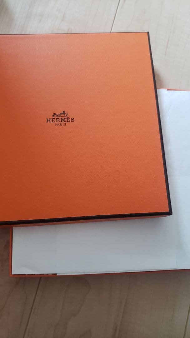 HERMES ピンク フェイスタオル Hのロゴ入り