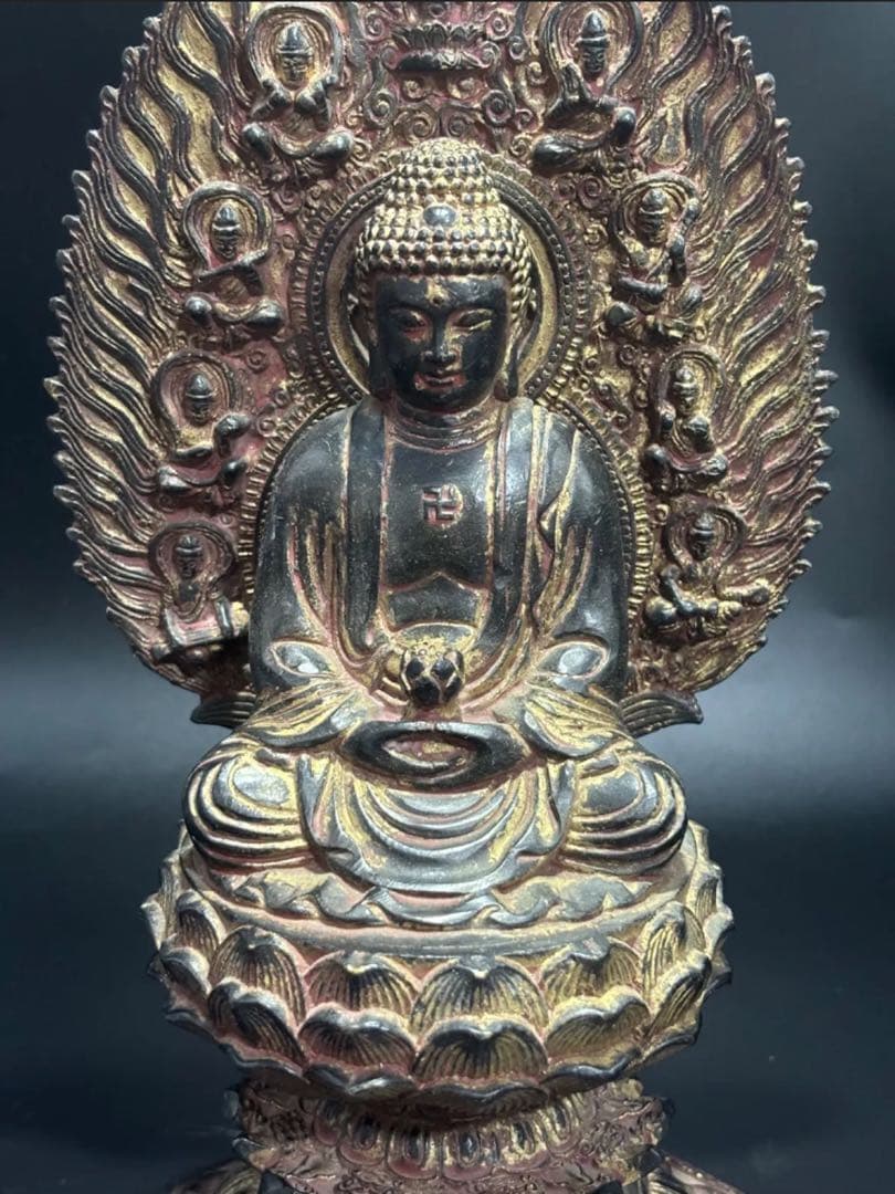 銅製　仏像 細かい彫刻　お釈迦様 釈迦如来