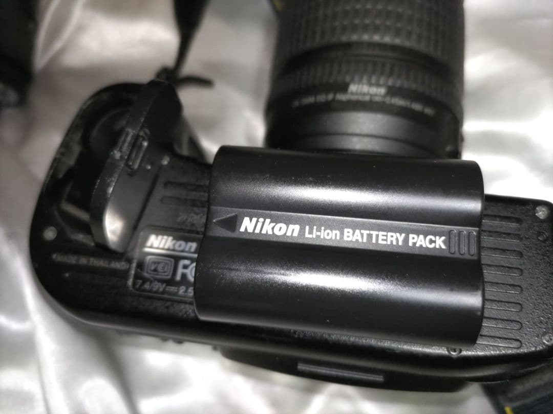 Nikon D70 デジタル一眼レフカメラ ニコン レンズ2本付