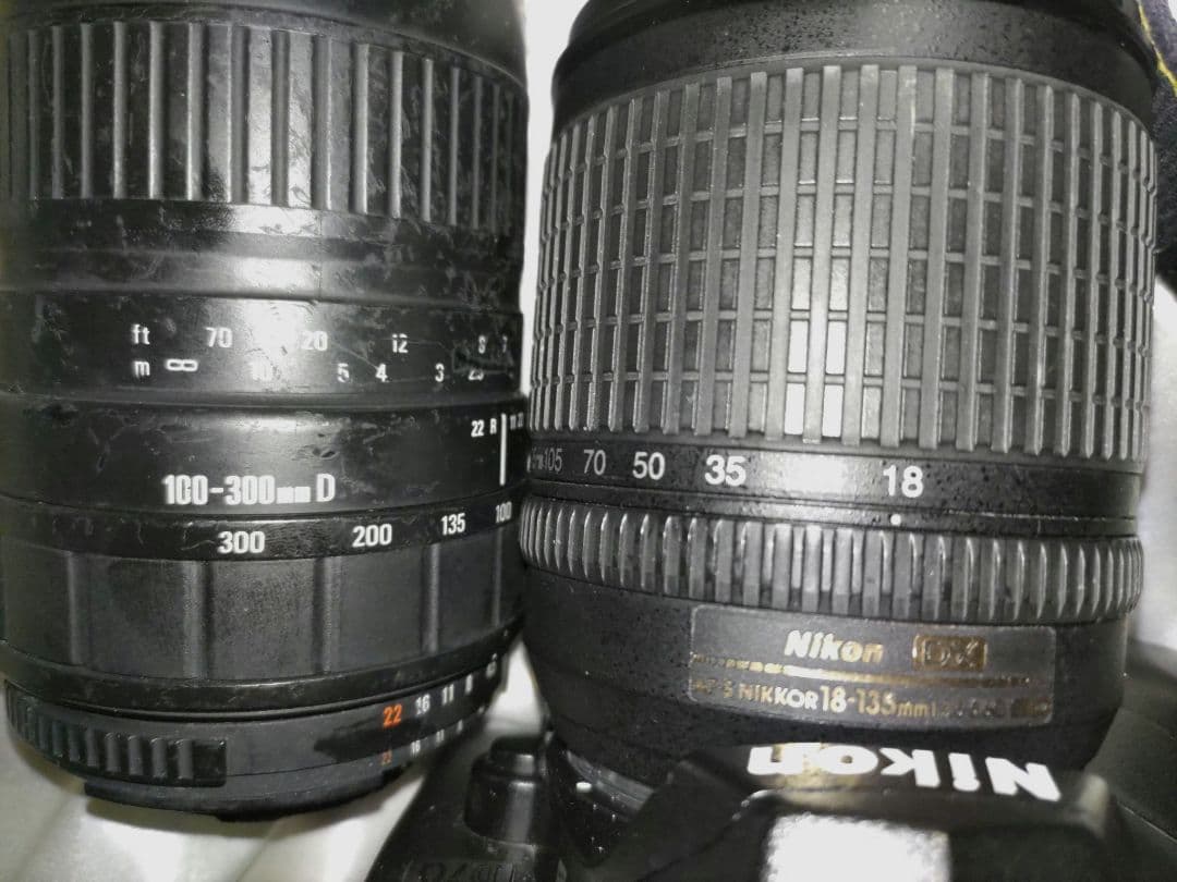 Nikon D70 デジタル一眼レフカメラ ニコン レンズ2本付