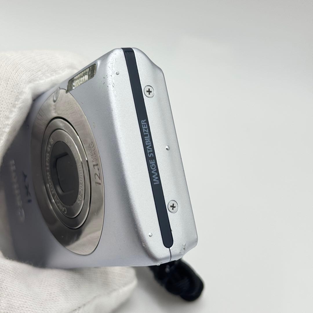 Canon キャノン IXY 200F シルバー コンパクトデジタルカメラ 箱付