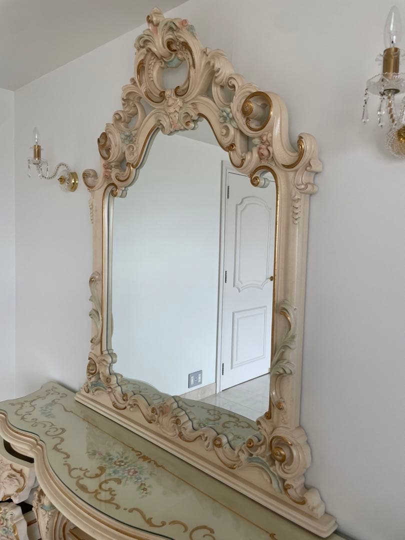 お値下げ‼️‼️高級イタリア家具.美品.ゴルチャコ&シリック