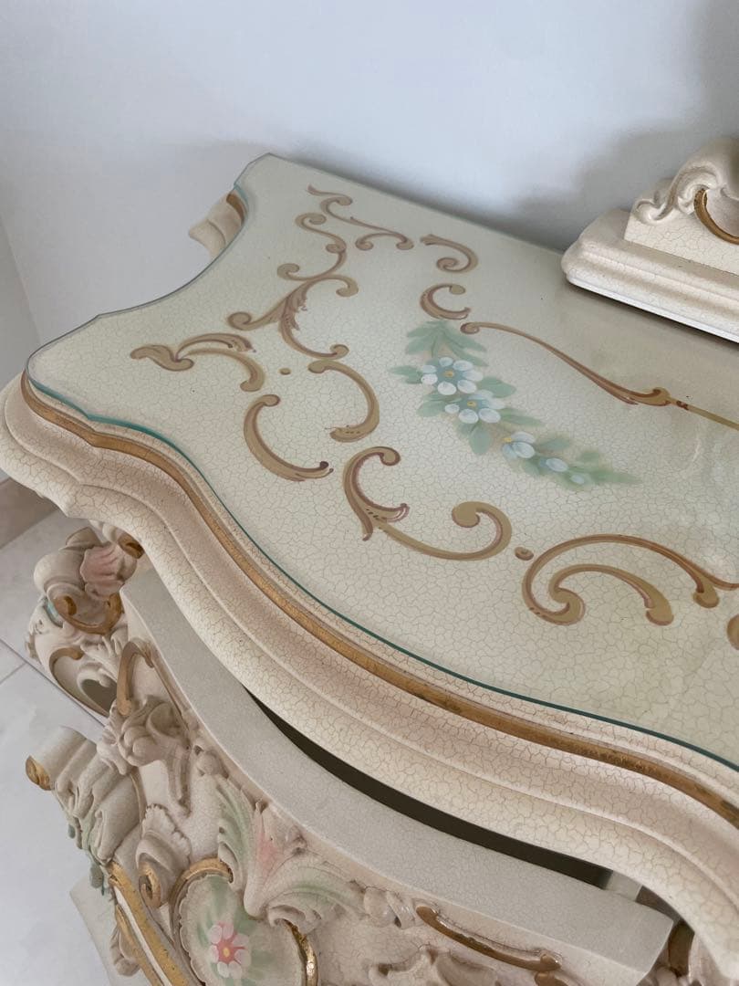 お値下げ‼️‼️高級イタリア家具.美品.ゴルチャコ&シリック