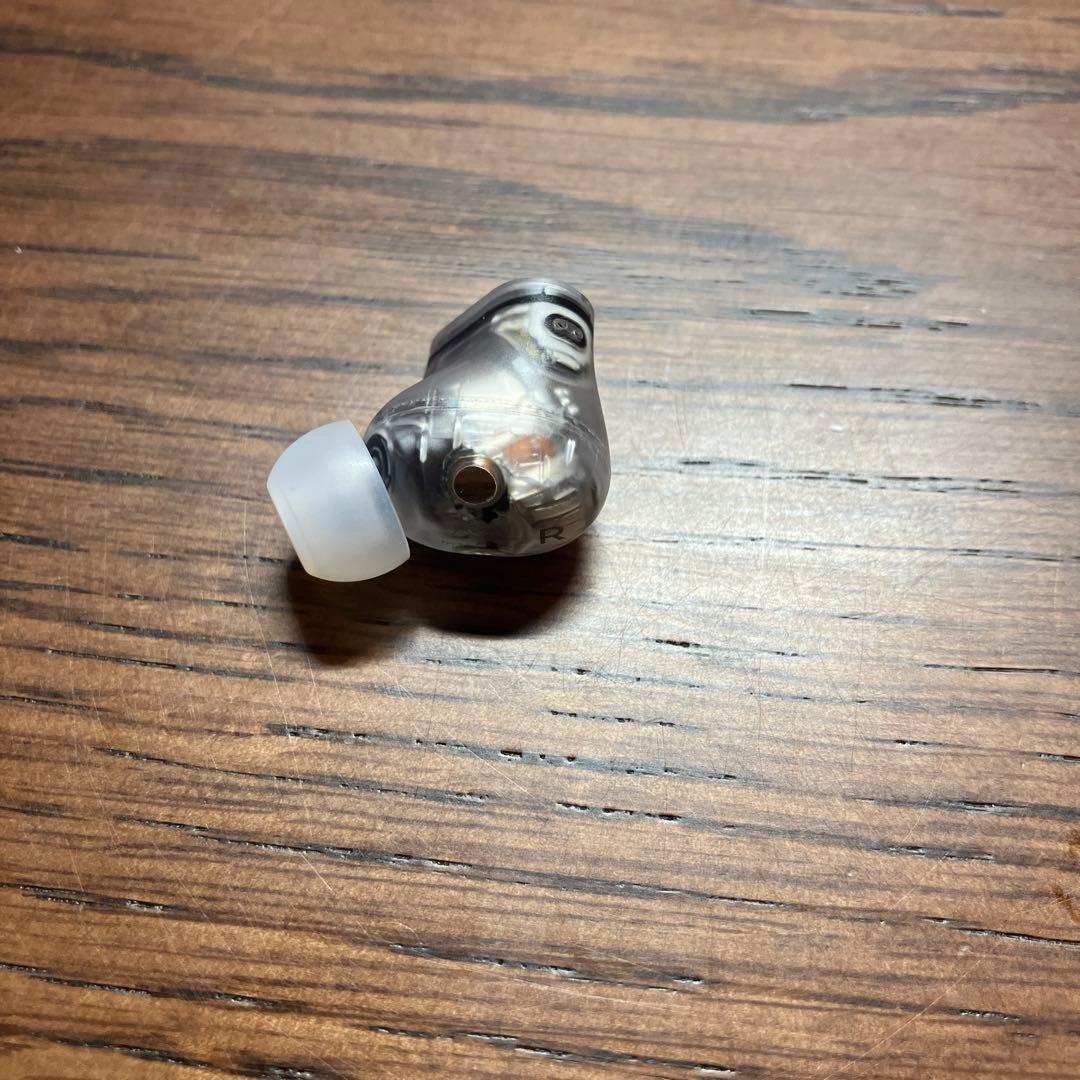 Beats Studio Buds + ワイヤレスイヤフォン　限定保証付き