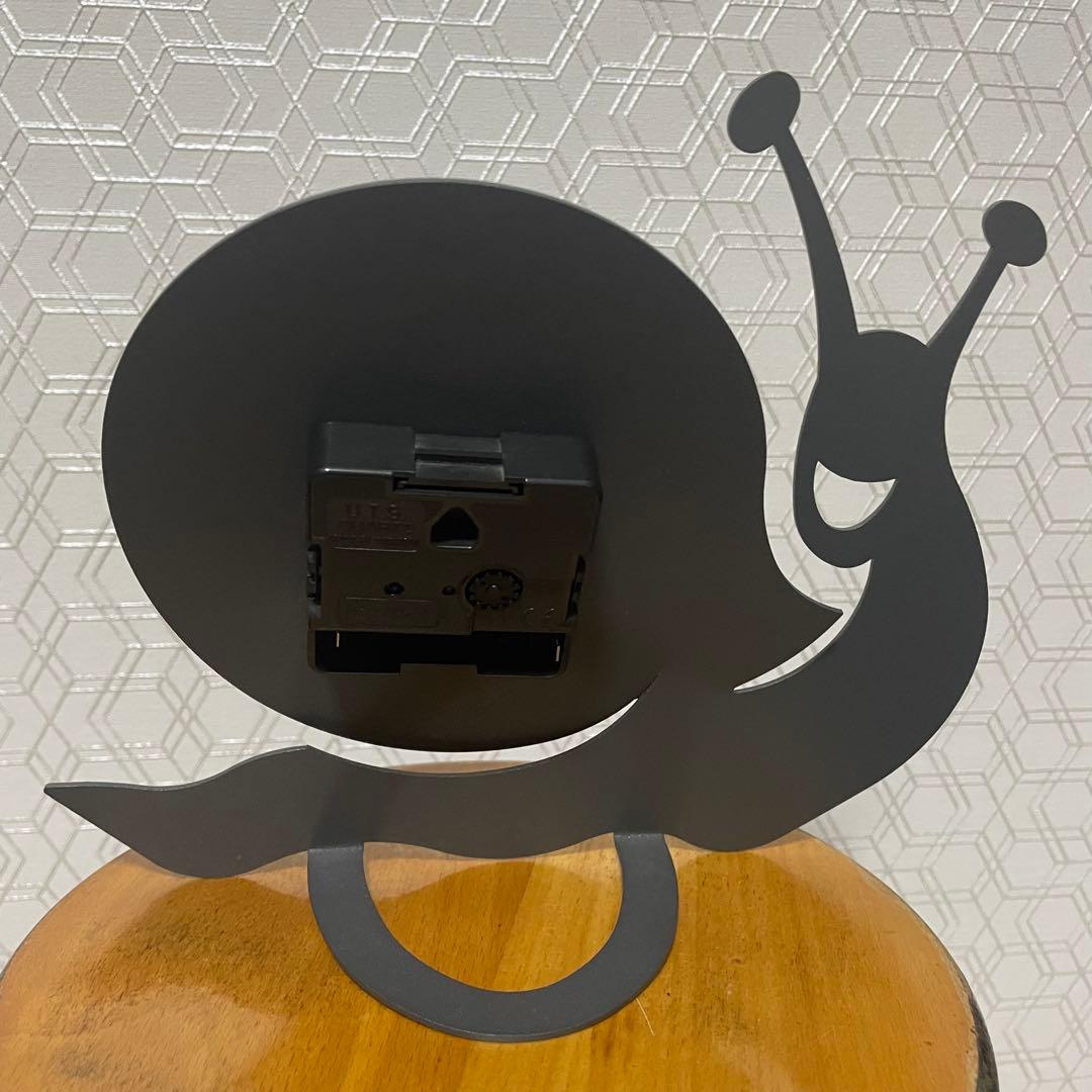 美品　アルティ・エ・メスティエリ　置時計　ブラック　かたつむり