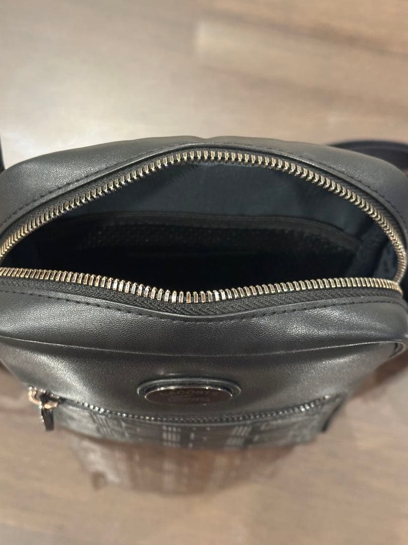 LACOSTE ラコステ　モノグラム　ショルダーバッグ