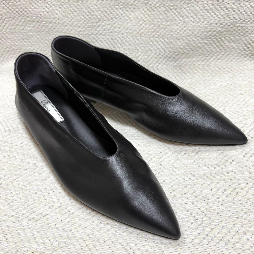 専用 Dhyana. 金子綾 現行モデル 本革 ポインテッドフラットシューズ