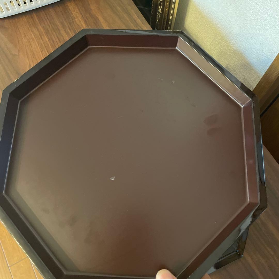 孔雀模様の八角形一段重箱　螺鈿細工 八角形 菓子器