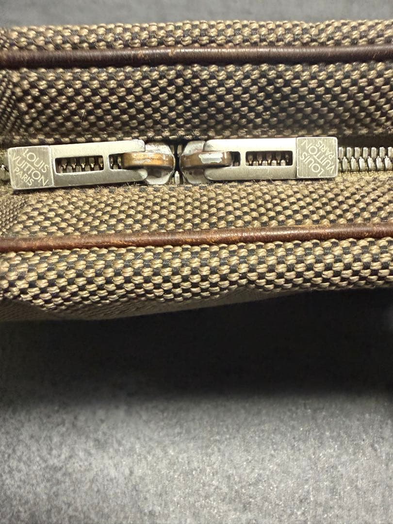 断*中様 LOUIS VUITTON ヴィトンボディバッグ ダミエジュアン アク