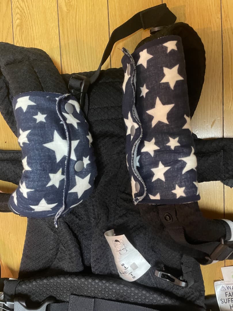 エルゴベビー 抱っこひも 黒 星柄