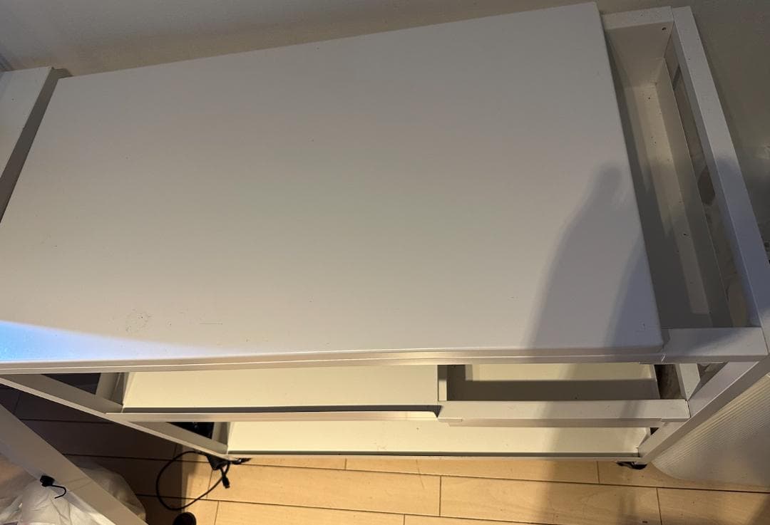 IKEA トロッテンワゴン（ホワイト）キャスター付き