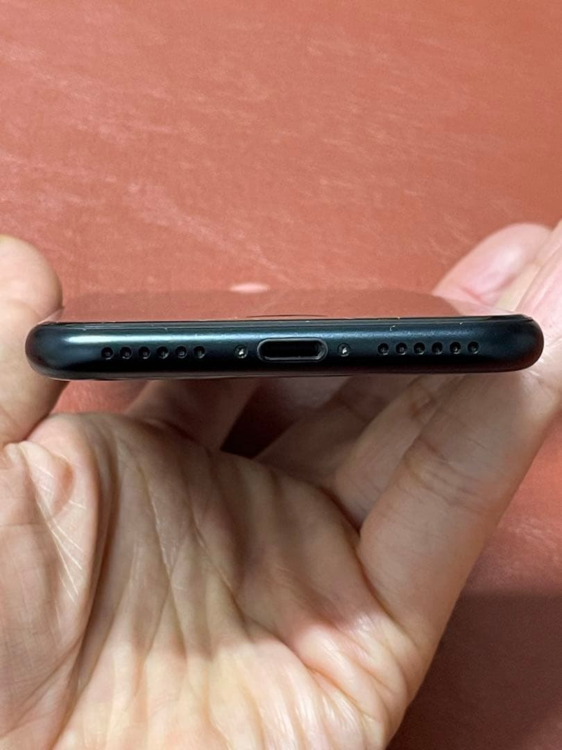 iPhone SE（第3世代）64G バッテリー100% SIMロック解除済